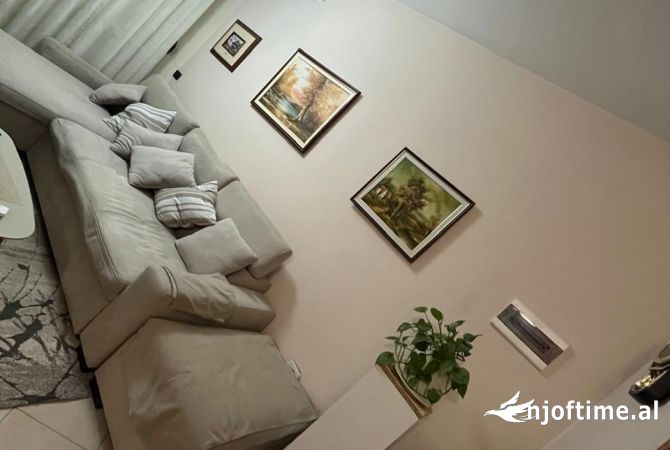 Shtepi me qera 1+1 ne Tirane - 450 Euro