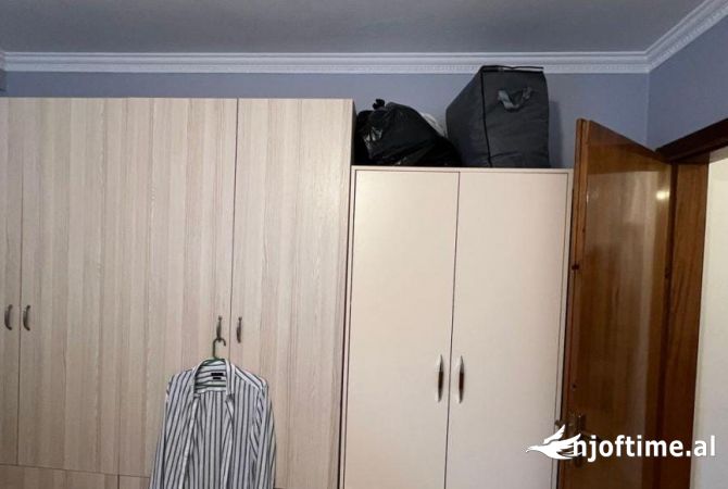 Shtepi me qera Apartament ne Tirane, 1+1, Mobilimi E mobiluar, Pagesa 450  Euro.