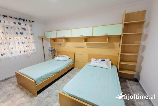 Shtepi me qera Apartament ne Tirane, 2+1, Mobilimi E mobiluar, Pagesa 600  Euro.