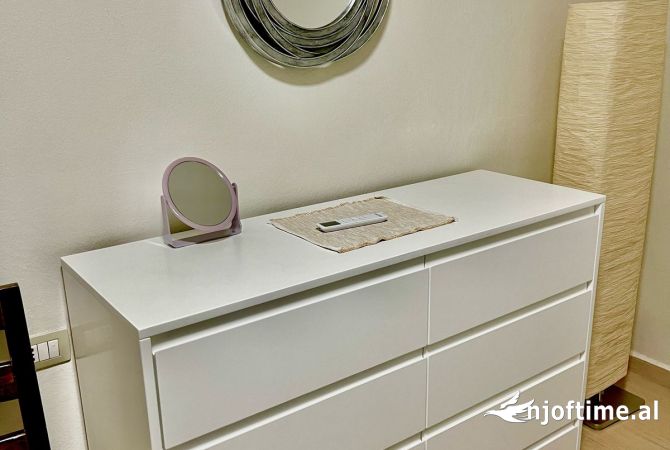 Shtepi me qera Apartament ne Tirane, 1+1, Mobilimi E mobiluar, Pagesa 550  Euro.