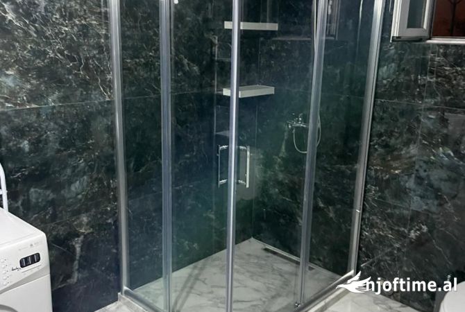 Shtepi me qera Shtepi Private ne Tirane, 2+1, Mobilimi E mobiluar, Pagesa 400  Euro.