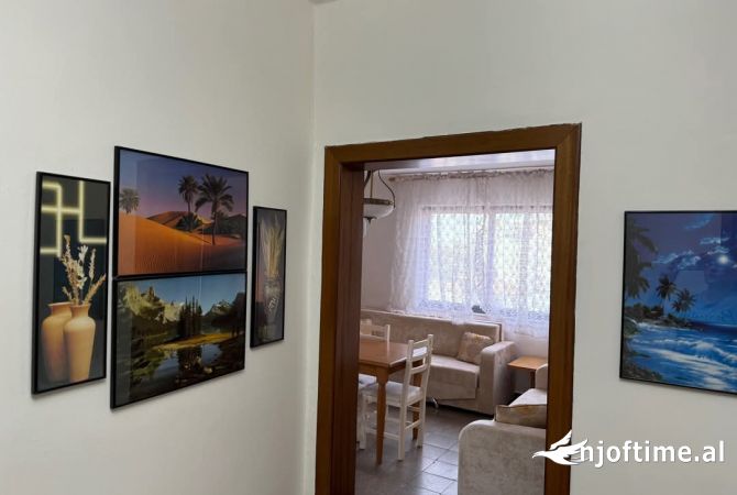 Shtepi me qera Apartament ne Tirane, 2+1, Mobilimi E mobiluar, Pagesa 500  Euro.