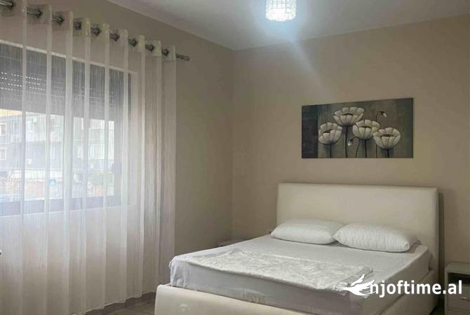 Shtepi me qera 1+1 ne Tirane - 400 Euro