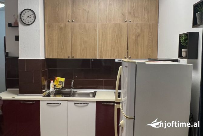 Shtepi me qera 1+1 ne Tirane - 450 Euro