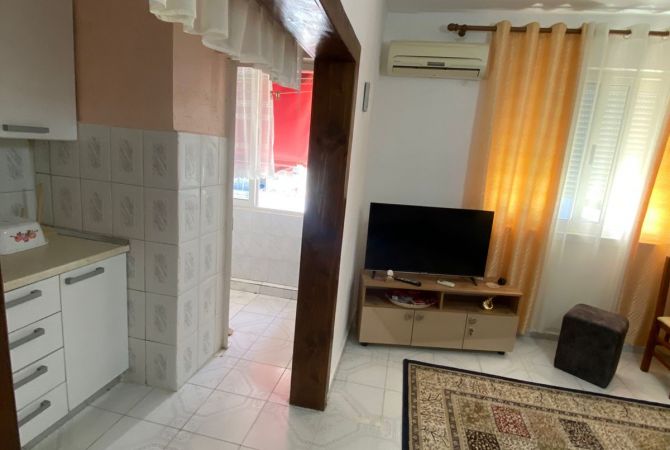 Shtepi me qera 2+1 ne Tirane - 450 Euro