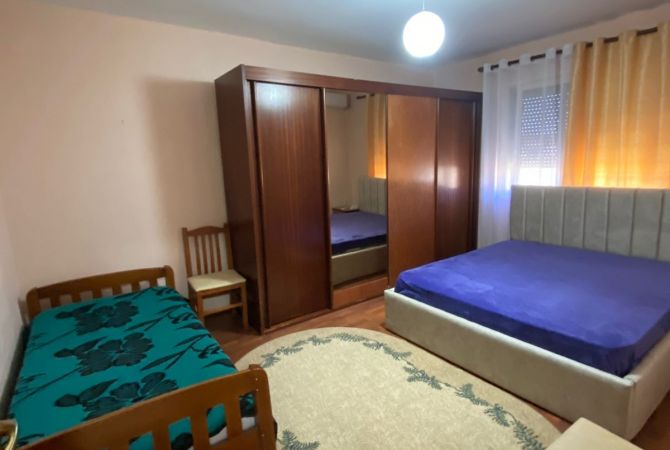 Shtepi me qera Apartament ne Tirane, 2+1, Mobilimi E mobiluar, Pagesa 450  Euro.