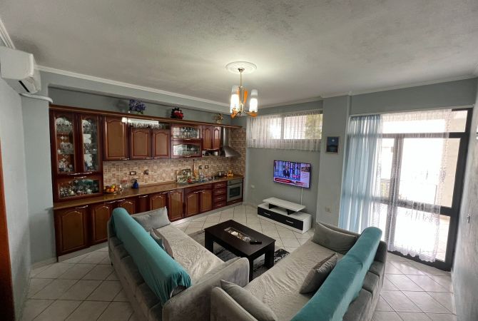 Shtepi me qera 2+1 ne Tirane - 350 Euro
