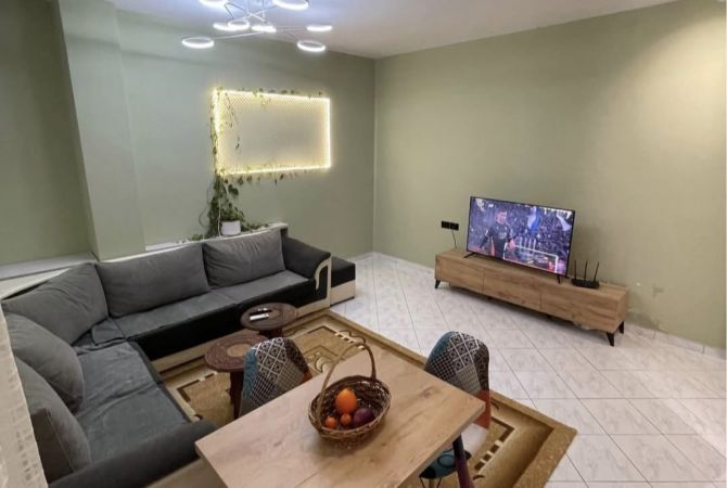 Shtepi me qera Apartament ne Tirane, 1+1, Mobilimi E mobiluar, Pagesa 550  Euro.