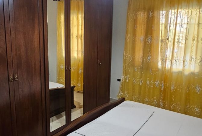 Shtepi me qera 2+1 ne Tirane - 400 Euro