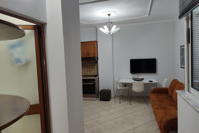 Shtepi me qera 1+1 ne Tirane - 400 Euro