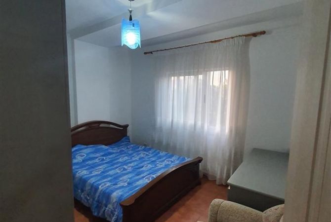 Shtepi me qera Apartament ne Tirane, 2+1, Mobilimi E mobiluar, Pagesa 480  Euro.