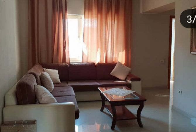 Shtepi me qera Apartament ne Tirane, 2+1, Mobilimi E mobiluar, Pagesa 480  Euro.