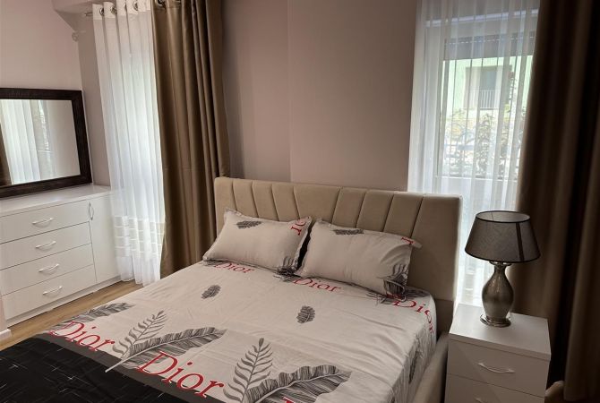 Shtepi me qera Apartament ne Tirane, 1+1, Mobilimi E mobiluar, Pagesa 350  Euro.