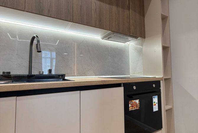 Shtepi me qera Apartament ne Tirane, 1+1, Mobilimi E mobiluar, Pagesa 450  Euro.