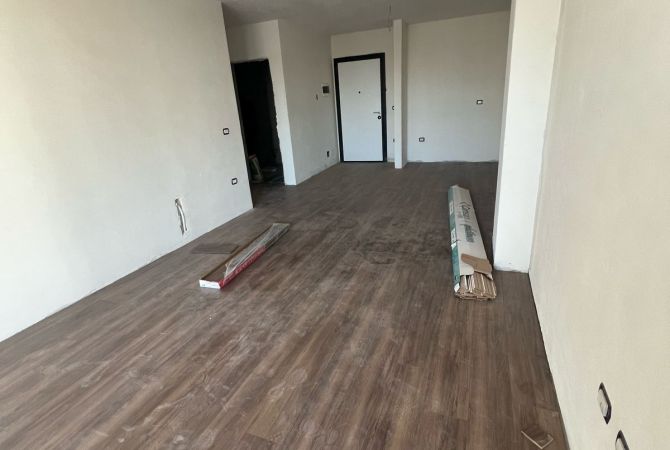 Shtepi me qera 1+1 ne Tirane - 400 Euro