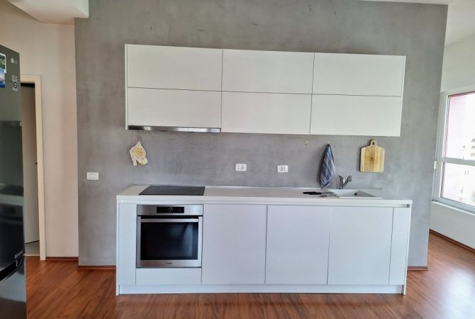 Shtepi me qera Apartament ne Tirane, 2+1, Mobilimi E mobiluar, Pagesa 550  Euro.