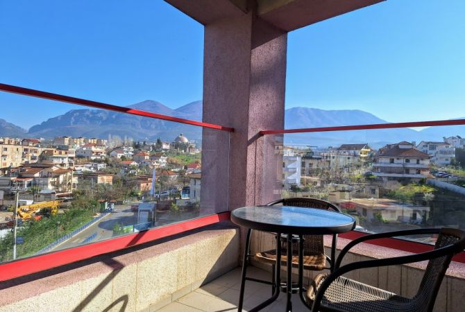 Shtepi me qera 2+1 ne Tirane - 550 Euro