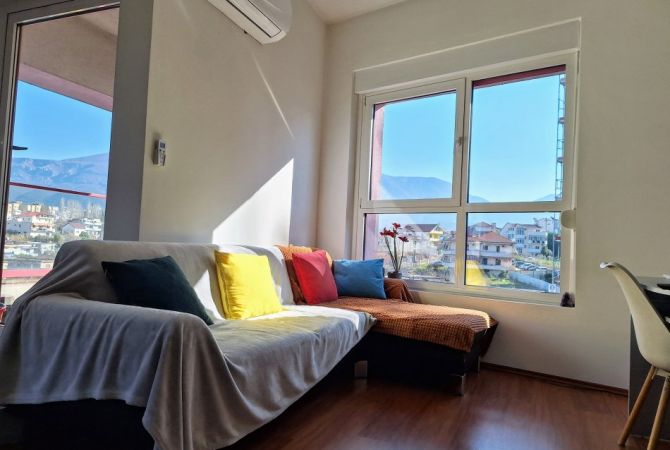 Shtepi me qera Apartament ne Tirane, 2+1, Mobilimi E mobiluar, Pagesa 550  Euro.