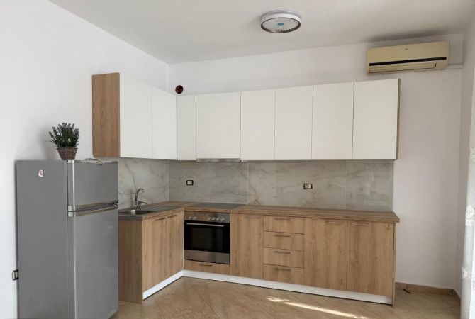 Shtepi me qera Apartament ne Tirane, 1+1, Mobilimi E mobiluar, Pagesa 450  Euro.