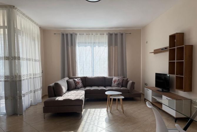 Shtepi me qera Apartament ne Tirane, 1+1, Mobilimi E mobiluar, Pagesa 450  Euro.