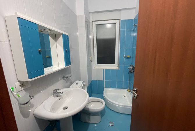 Shtepi me qera 2+1 ne Tirane - 55,000 Leke