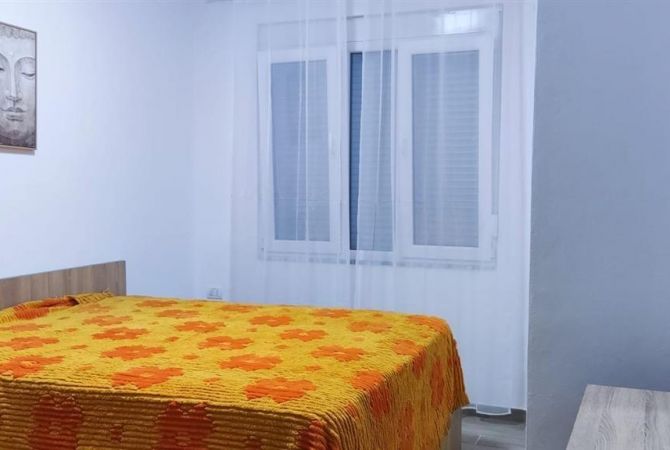 Shtepi me qera Apartament ne Tirane, 2+1, Mobilimi E mobiluar, Pagesa 45,000  Leke.