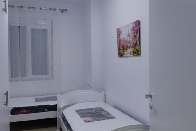 Shtepi me qera Apartament ne Tirane, 2+1, Mobilimi E mobiluar, Pagesa 45,000  Leke.