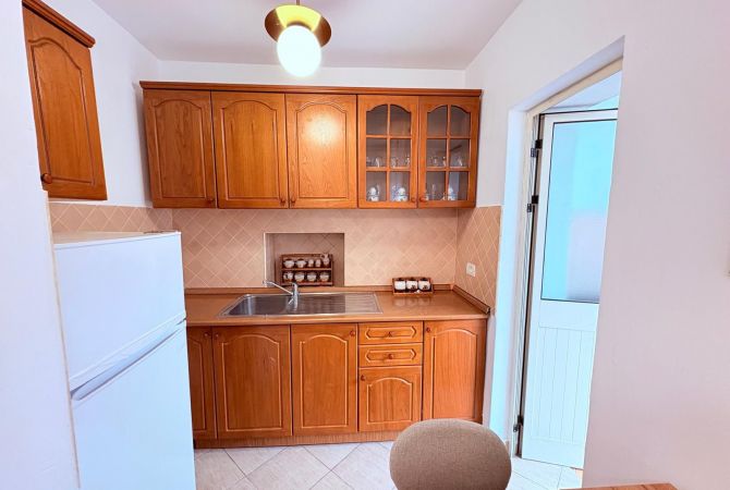 Shtepi me qera Apartament ne Tirane, 1+1, Mobilimi E mobiluar, Pagesa 500  Euro.