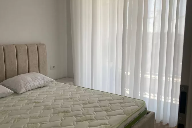 Shtepi me qera Apartament ne Tirane, 2+1, Mobilimi E mobiluar, Pagesa 550  Euro.