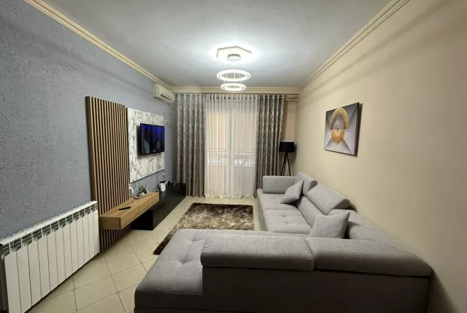 Shtepi me qera 2+1 ne Tirane - 600 Euro
