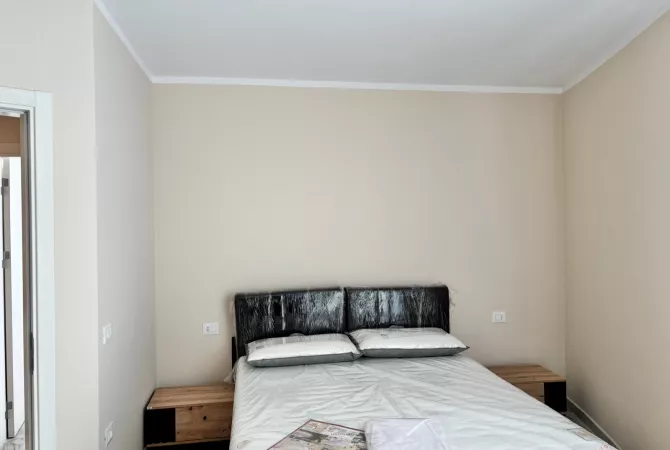 Shtepi me qera Apartament ne Tirane, 1+1, Mobilimi E mobiluar, Pagesa 550  Euro.