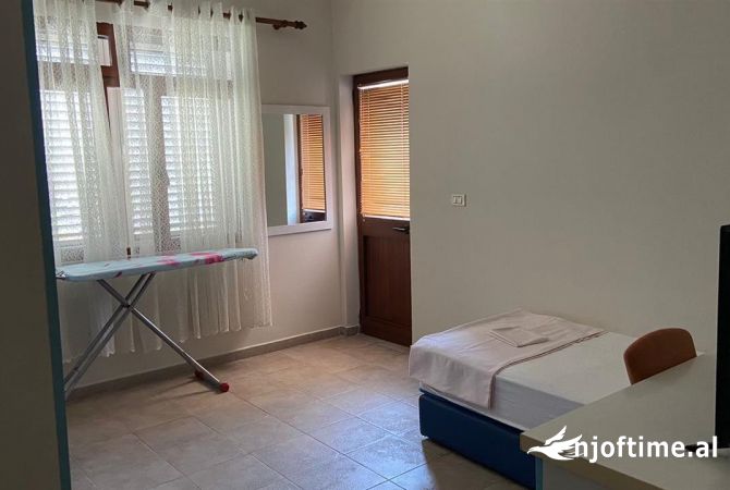 Shtepi me qera 2+1 ne Tirane - 450 Euro
