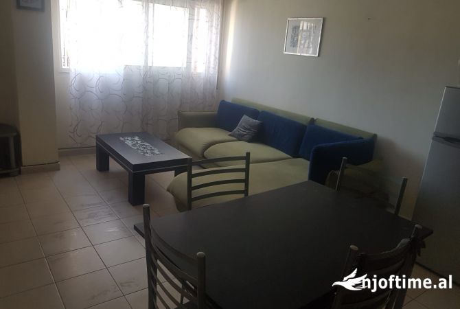 Shtepi me qera 1+1 ne Tirane - 400 Euro
