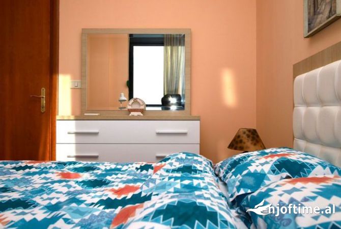 Shtepi me qera 2+1 ne Tirane - 800 Euro