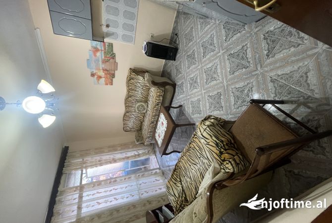 Shtepi me qera 1+1 ne Korce - 15,000 Leke