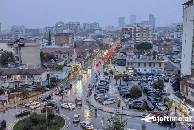 Shtepi me qera 2+1 ne Tirane - 920 Euro