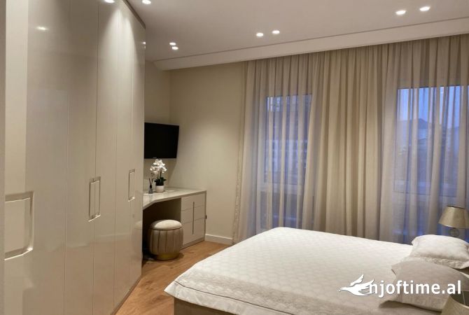 Shtepi ne shitje 3+1 ne Tirane - 400,000 Euro
