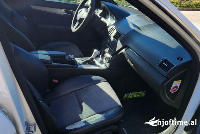 Auto in Vendita  a Tirana - 8,000 Euro