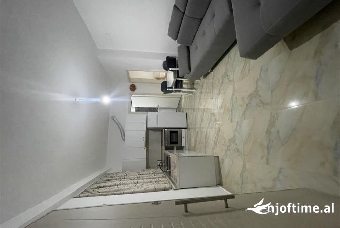 Shtepi me qera 1+1 ne Tirane - 400 Euro