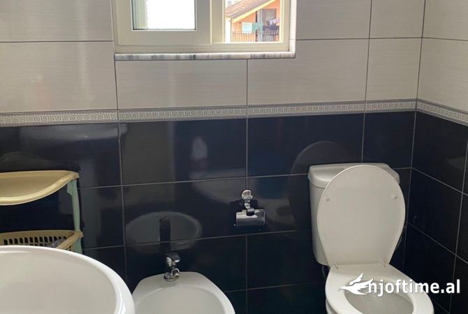 Shtepi me qera 1+1 ne Tirane - 400 Euro