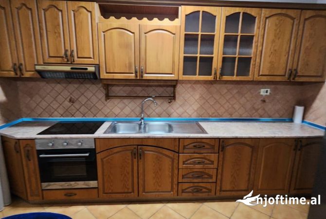 Shtepi me qera 2+1 ne Tirane - 500 Euro