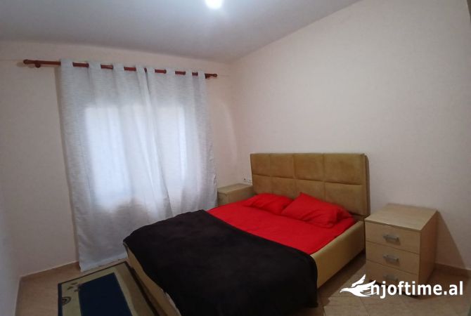 Shtepi me qera 2+1 ne Tirane - 450 Euro