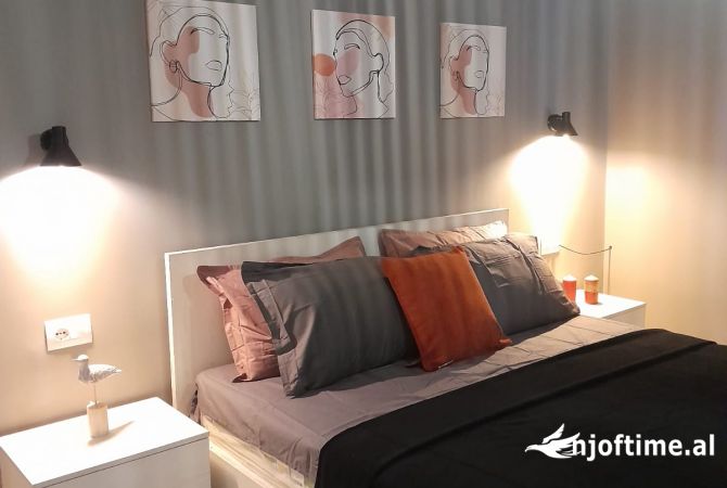 Shtepi me qera 2+1 ne Tirane - 800 Euro