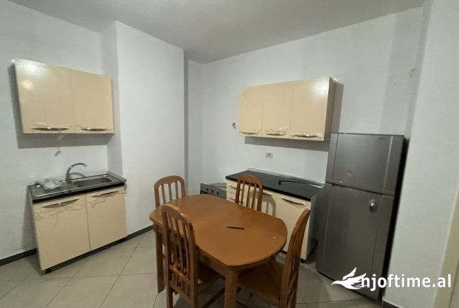Shtepi me qera 1+1 ne Tirane - 350 Euro