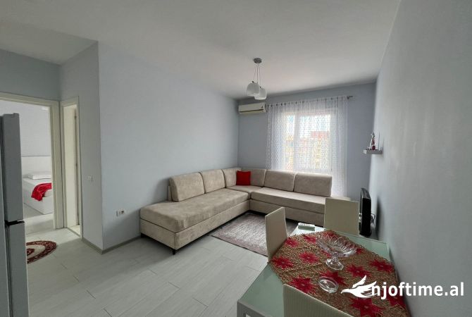 Shtepi me qera 1+1 ne Tirane - 650 Euro