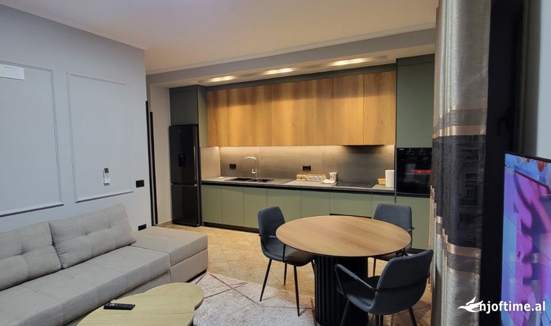 Shtepi me qera Apartament ne Tirane, 2+1, Mobilimi E mobiluar, Pagesa 480  Euro.