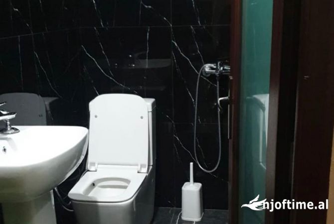 Shtepi me qera Garsoniere ne Tirane - 350 Euro