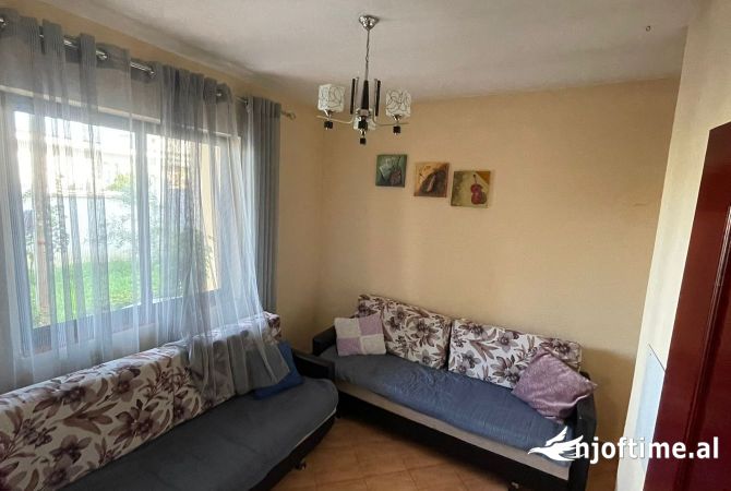 Shtepi me qera 1+1 ne Tirane - 300 Euro