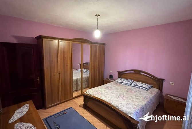 Shtepi me qera 1+1 ne Tirane - 300 Euro