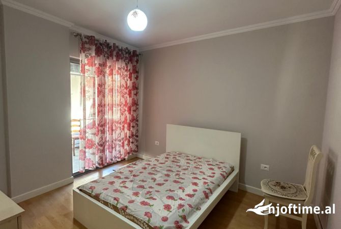 Shtepi me qera 2+1 ne Tirane - 500 Euro